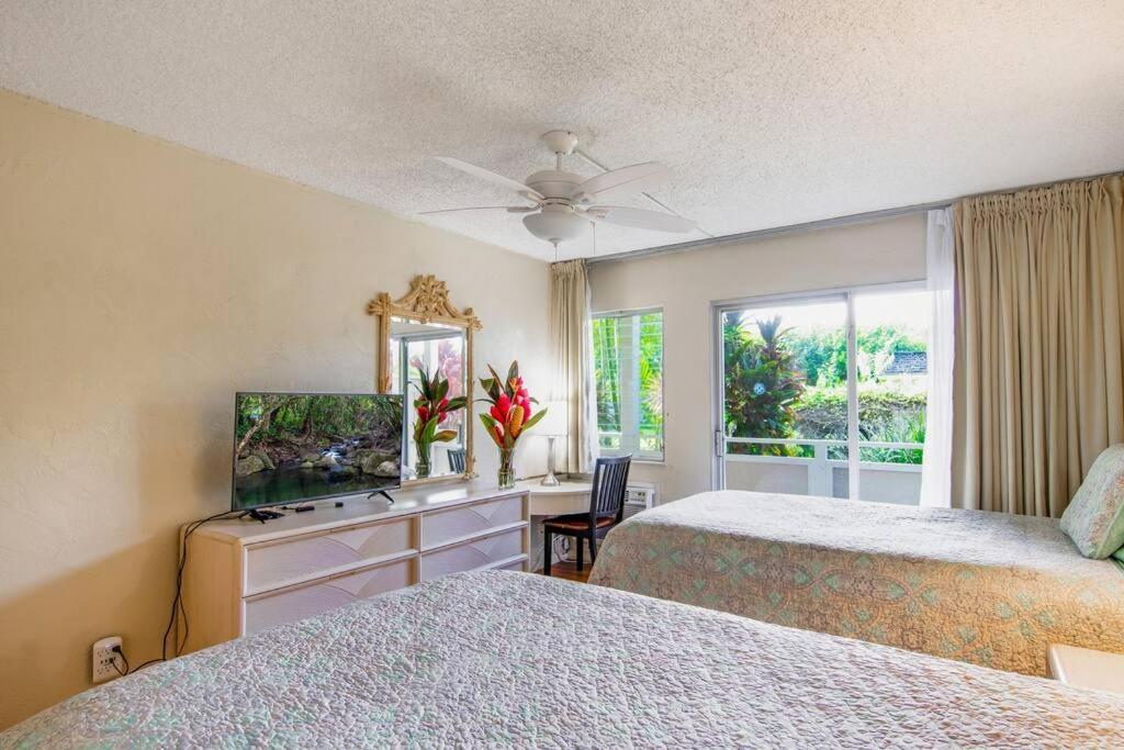 Lovely 1 Bedroom With Kitchen, Free Wifi & Parking Kapa'a Esterno foto