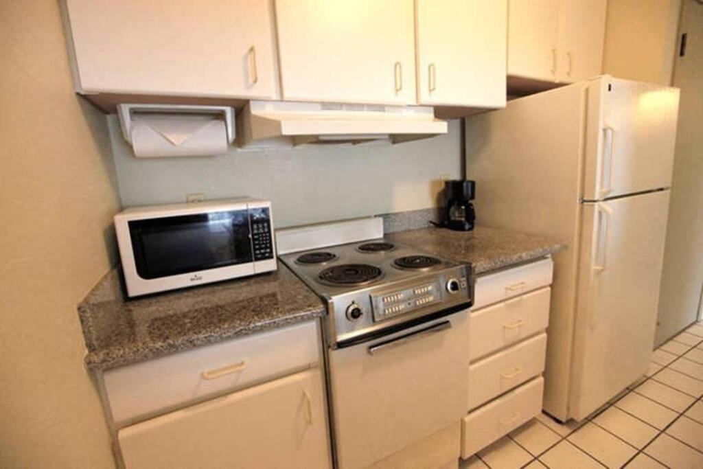 Lovely 1 Bedroom With Kitchen, Free Wifi & Parking Kapa'a Esterno foto