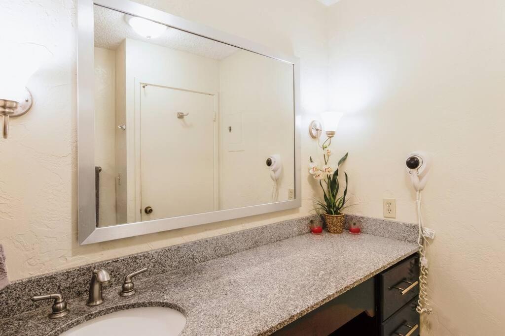 Lovely 1 Bedroom With Kitchen, Free Wifi & Parking Kapa'a Esterno foto